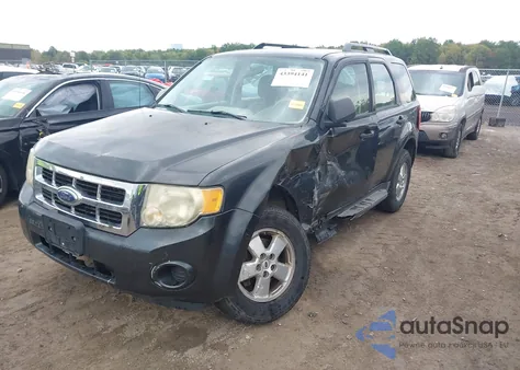 2008 Ford Escape Xls/Xls Manual z USA, uszkodzony, nr VIN 1FMCU02Z28KB10878